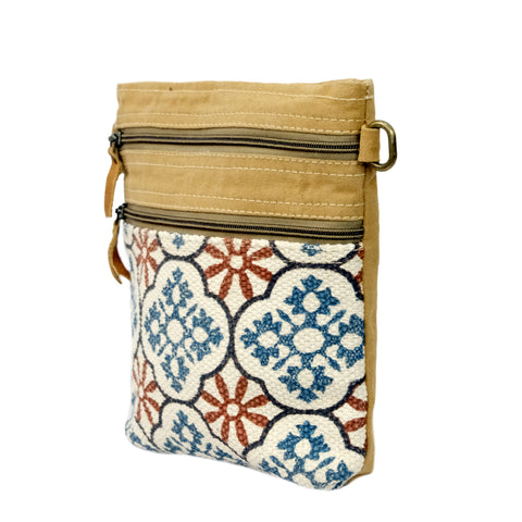 Pitiful  Small & Crossbody Bag
